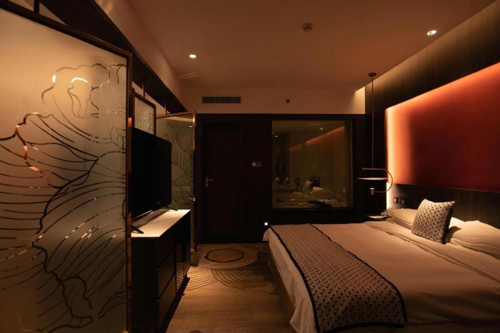 New Friendship Hotel Luoyang  Exterior photo