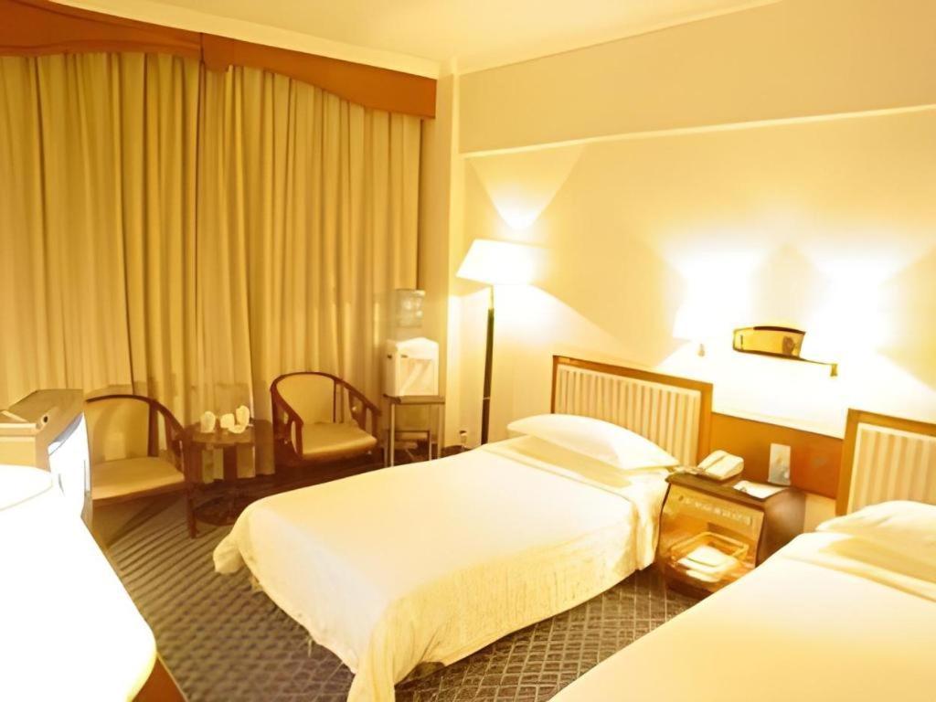 New Friendship Hotel Luoyang  Exterior photo