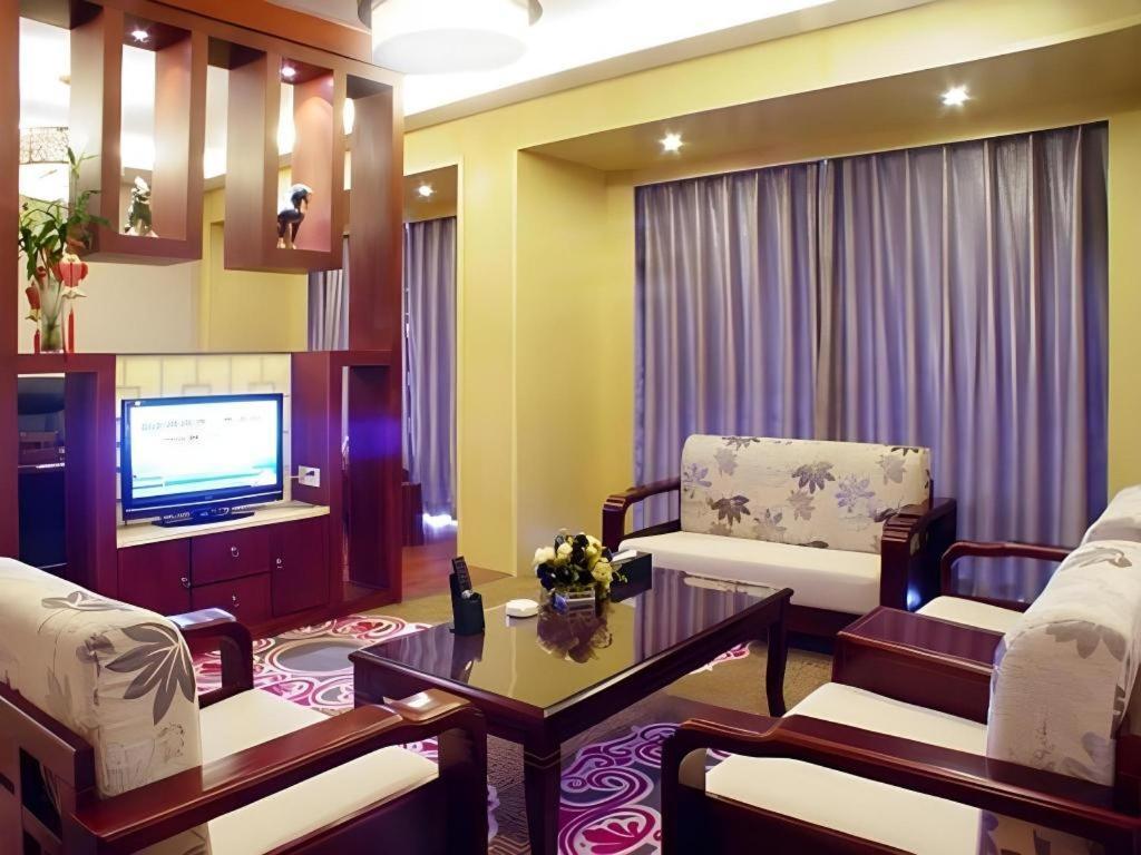 New Friendship Hotel Luoyang  Exterior photo