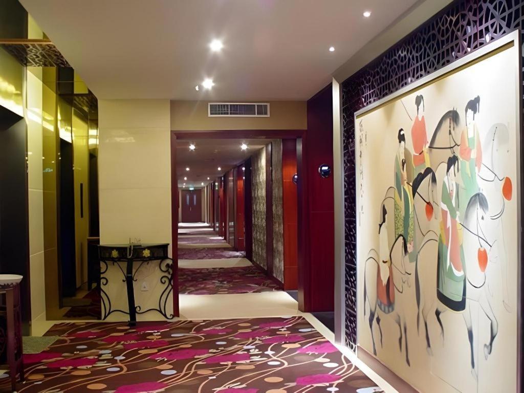 New Friendship Hotel Luoyang  Exterior photo